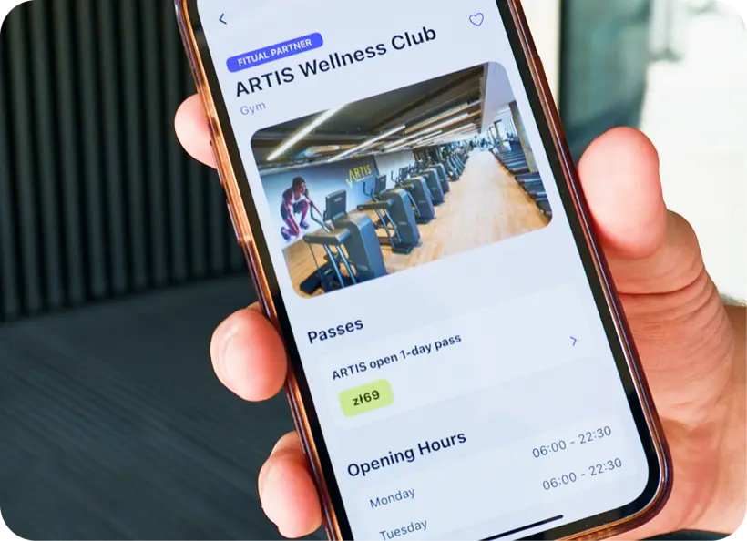 The Fitual app showing nearby gyms